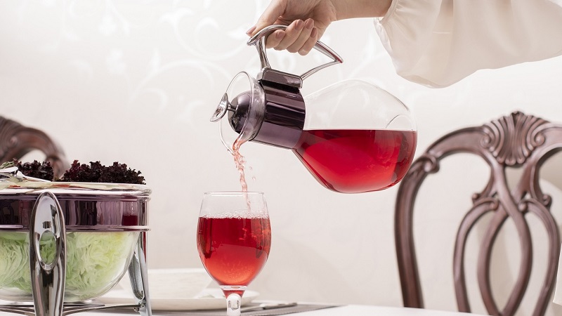 Elegant serveringskanna i rostfritt stål – MAT Sttel